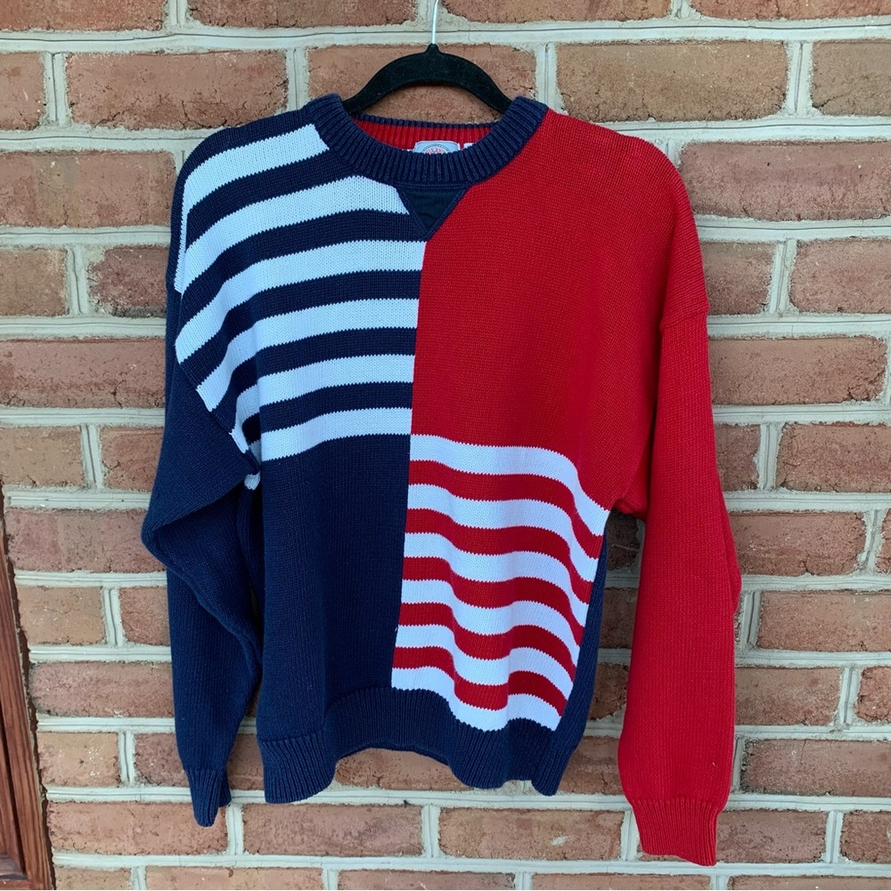 Vintage Americana crewneck pullover sweater excellent condition.  Mens XL Unisex
